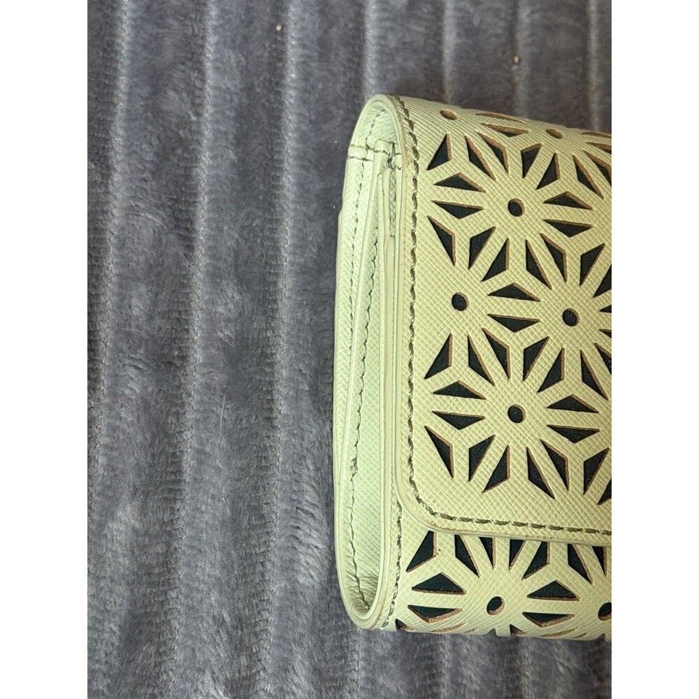 Tory Burch Robinson Floral Perforated Medium Wallet Mint Julep - Picture 3 of 16